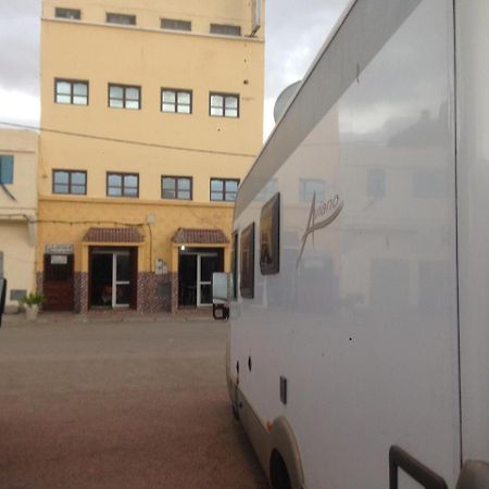 Hotel El Ghazi Tarfaya ภายนอก รูปภาพ