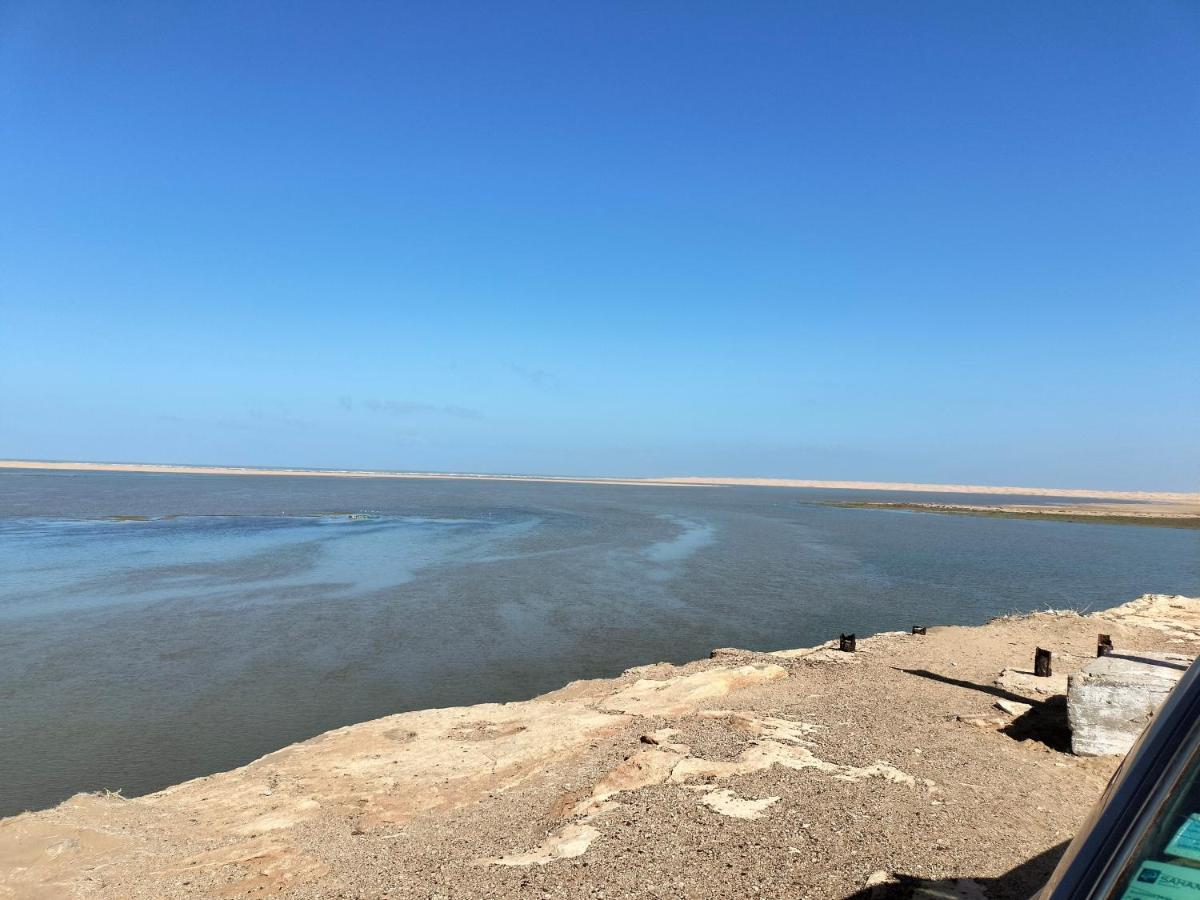 Hotel El Ghazi Tarfaya ภายนอก รูปภาพ